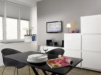 Le 32 Hotel 3*
